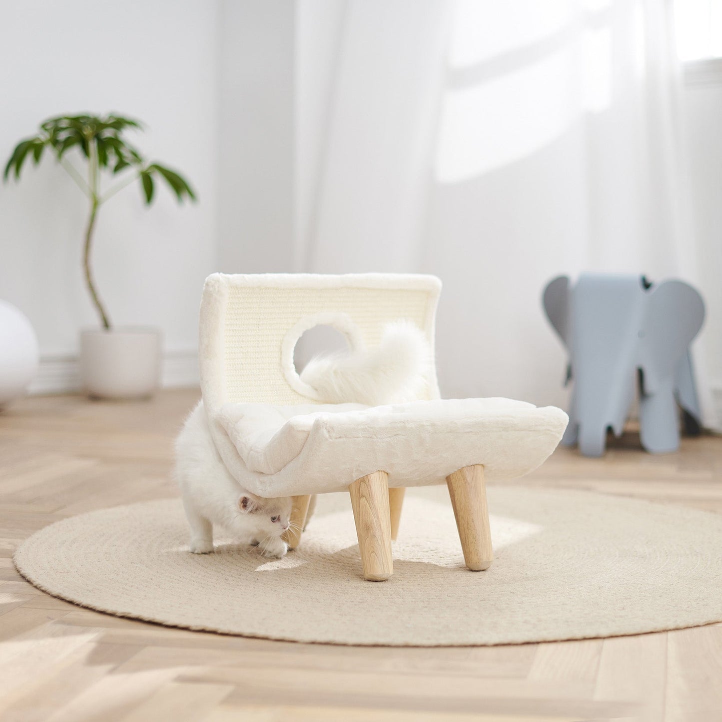 Sopapets | Regal Chaise Cat Tree